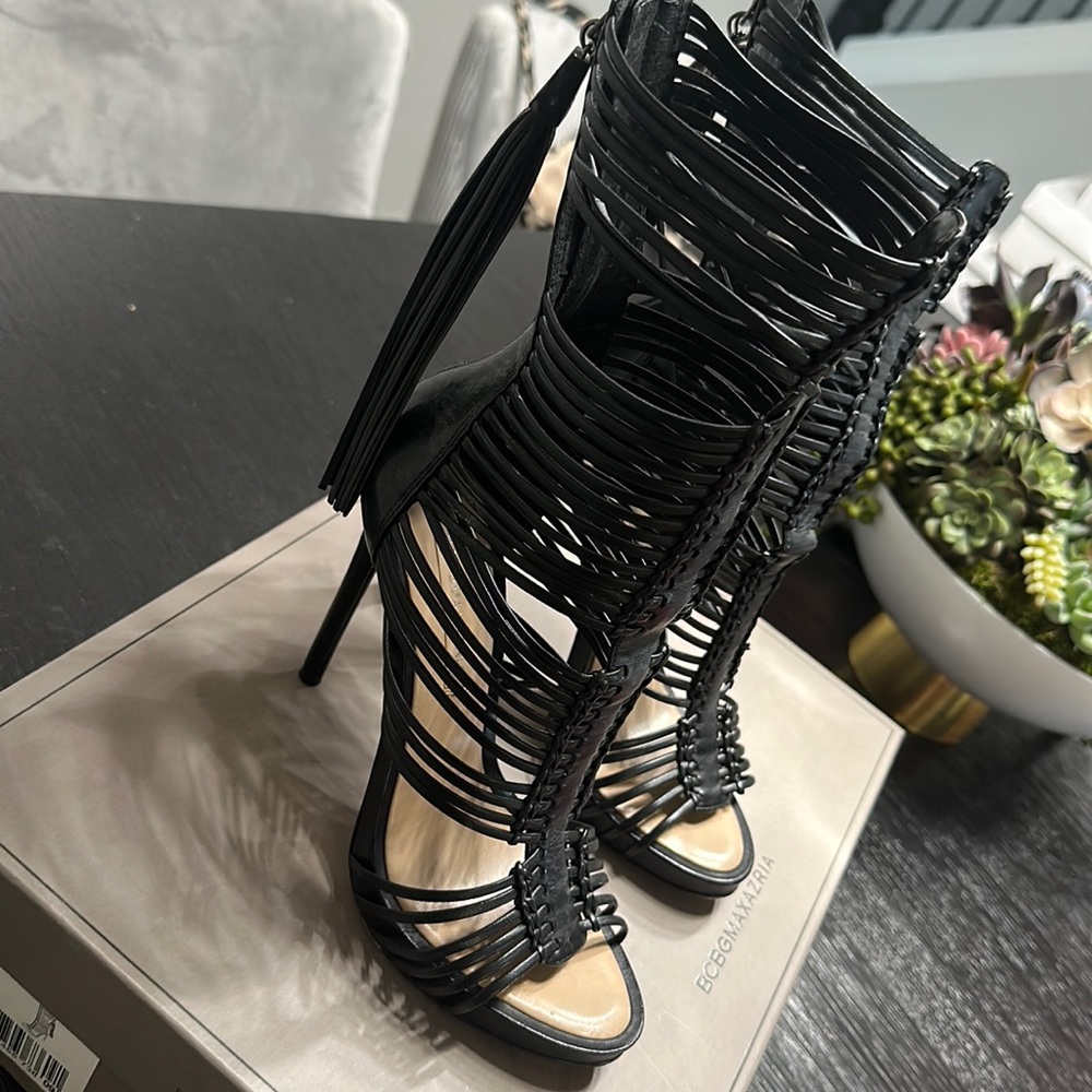 BCBG Ma- Elista black calf heels